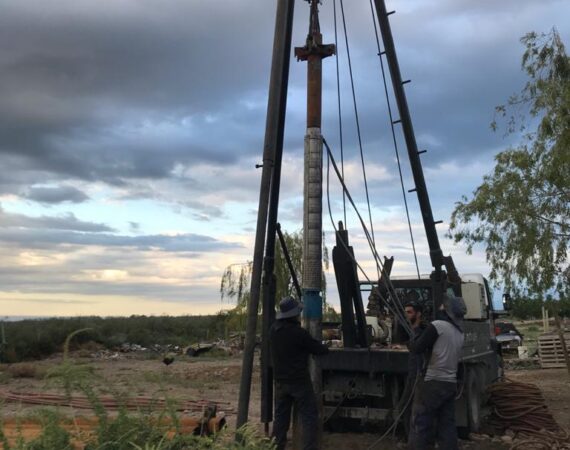 Instalación electrobomba en Los Árboles, Tunuyán.